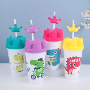 600ml Plastic Straw Cup