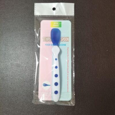 Baby Temperature Sensing Spoon-blue