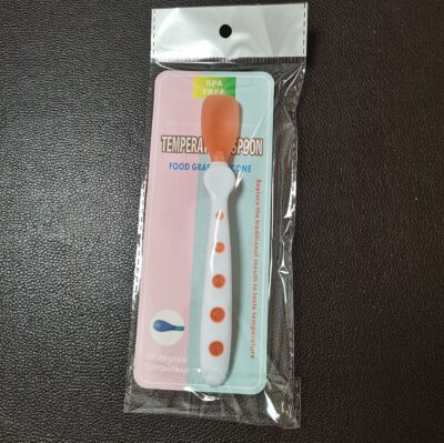 Baby Temperature Sensing Spoon-orange