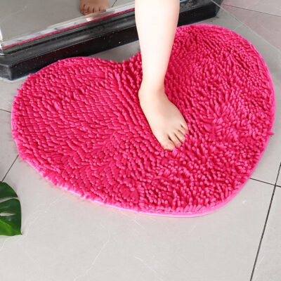50*60cm Chenille Heart Shaped Floor Mat-Rose red