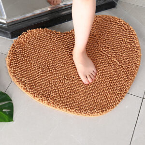 50*60cm Chenille Heart Shaped Floor Mat-Champagne