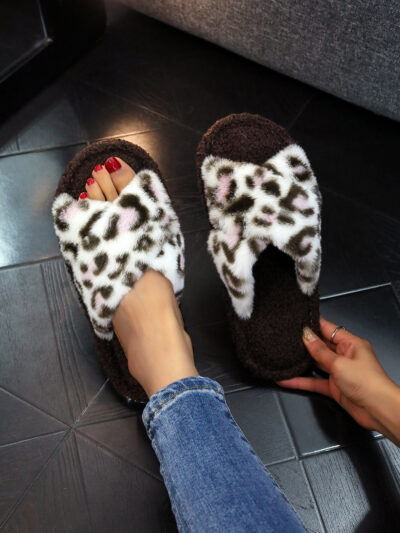 Faux Fur Soft Women's Slippers-White and Black