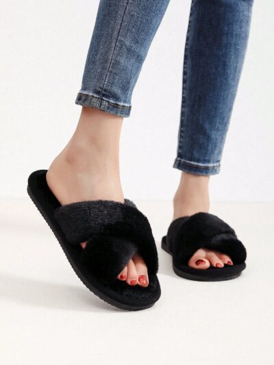 Faux Fur Soft Women's Slippers-Black