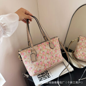 O1CN011ssteQ23xX57WrTe3_!!6000000007322-0-cib Retro Print Shoulder Bag-Khaki with small flowers