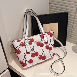 O1CN01FmOxlm1w8Vg6ekJZM_!!6000000006263-0-cib Retro Print Shoulder Bag-White with red cherry