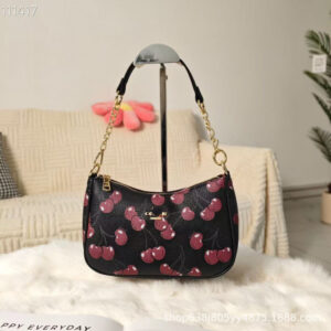 O1CN01HAMU6J1uqojcucwO1_!!6000000006089-0-cib Cherry Print Retro Women's Bag-Black