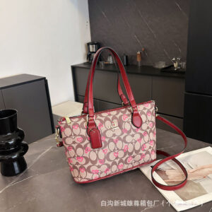 O1CN01j1Kf7X1cqfXhC2YIA_!!6000000003652-0-cib Retro Print Shoulder Bag-Red Heart