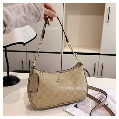 O1CN01lf4ZSD27z8y4dvKOM_!!6000000007867-0-cib Casual Trendy Small Square Bag-Khaki